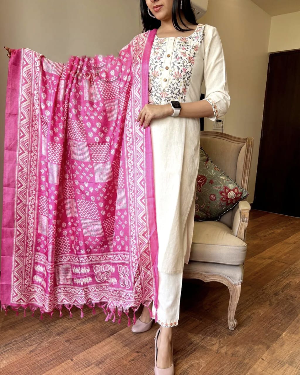 Women Off - White Handloom Cotton Dupatta set - Tanvi Kurti
