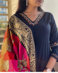 Women Handloom Cotton Black Dupatta set - Tanvi Kurti