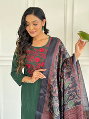 Women Embroidery Cotton Green Dupatta set - Tanvi Kurti