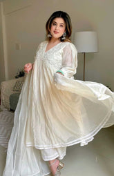 Women Chanderi White Dupatta set - Tanvi Kurti