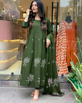Women Cotton Green Kurta Pant and Dupatta set