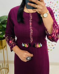 Embroidery kurta set, cotton kurta set, tanvi kurti