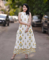 Tanvi Kurti Premium Floral Fine cotton Flex kurti Palazzo set