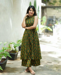 Tanvi Kurti Premium Floral cambric cotton Palazzo co - ord set - Tanvi Kurti