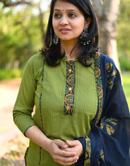 Women Green Ajrak Dupatta Set - Tanvi Kurti