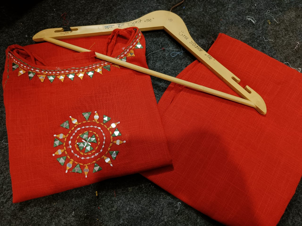 Tanvi Kurti rust orange - colored kurta set - Tanvi Kurti
