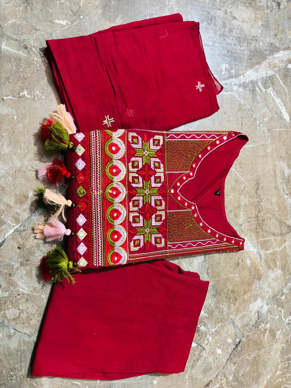 Tanvi Kurti Red Embroidered Dupatta set - Tanvi Kurti