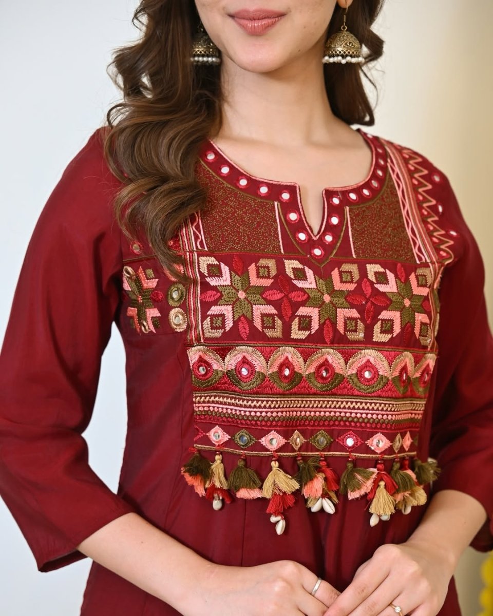 Tanvi Kurti Red Embroidered Dupatta set - Tanvi Kurti