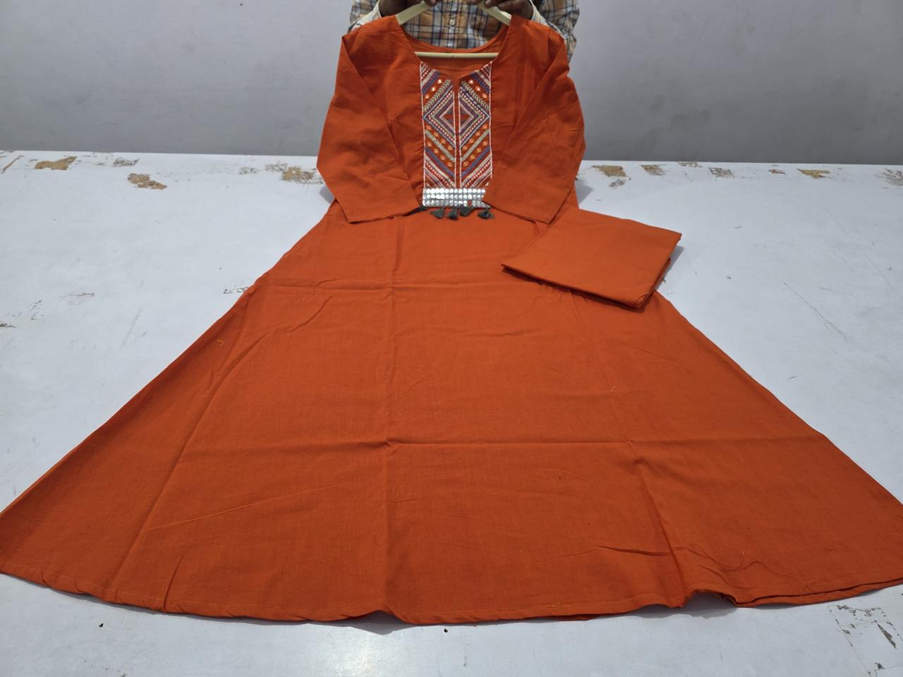 Tanvi Kurti Zariya Rust Embroidered Kurta Set - Tanvi Kurti