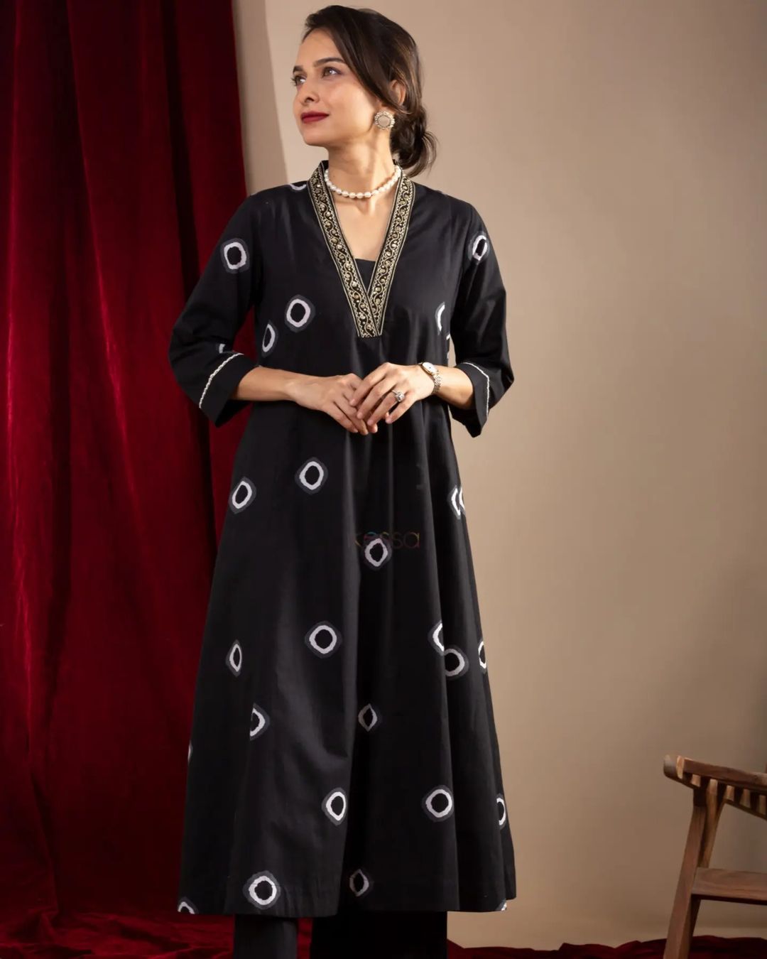 Women Black Kurta with pant cotton set