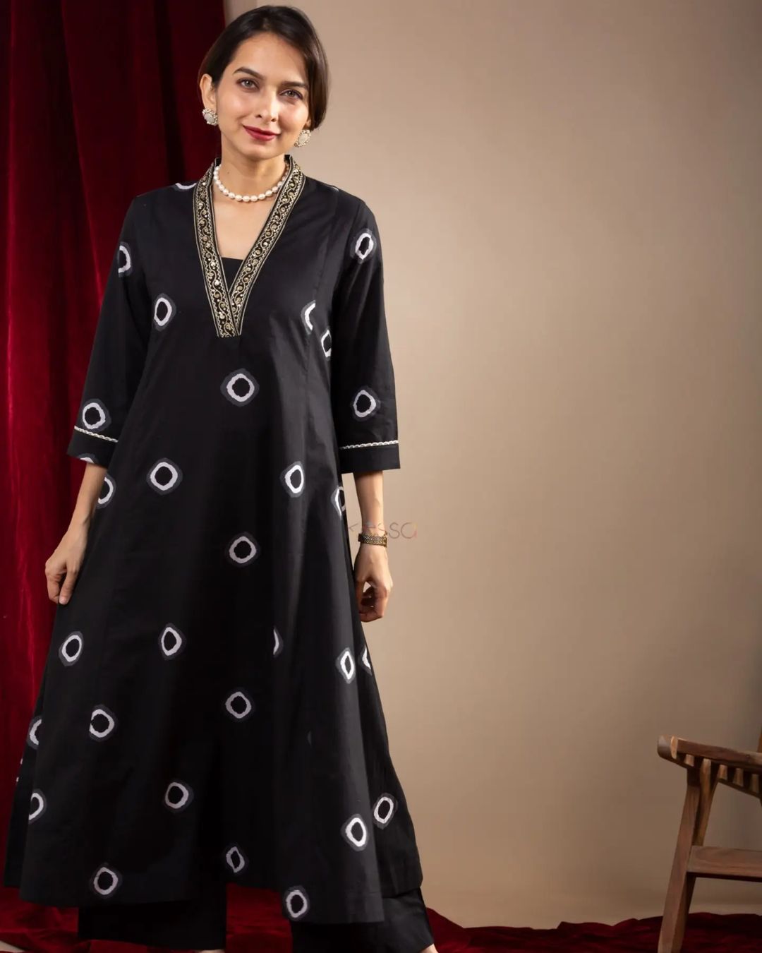 Women Black Kurta with pant cotton set