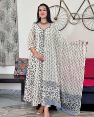 Printed Anarkali Kurti With Mulmul Dupatta Set