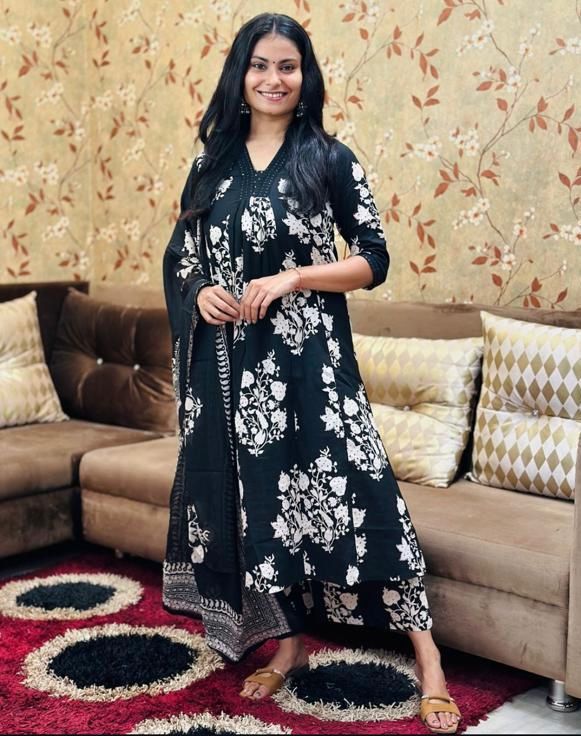 New Anarkali Kurta Set With New Style in Saganeri Block  Print