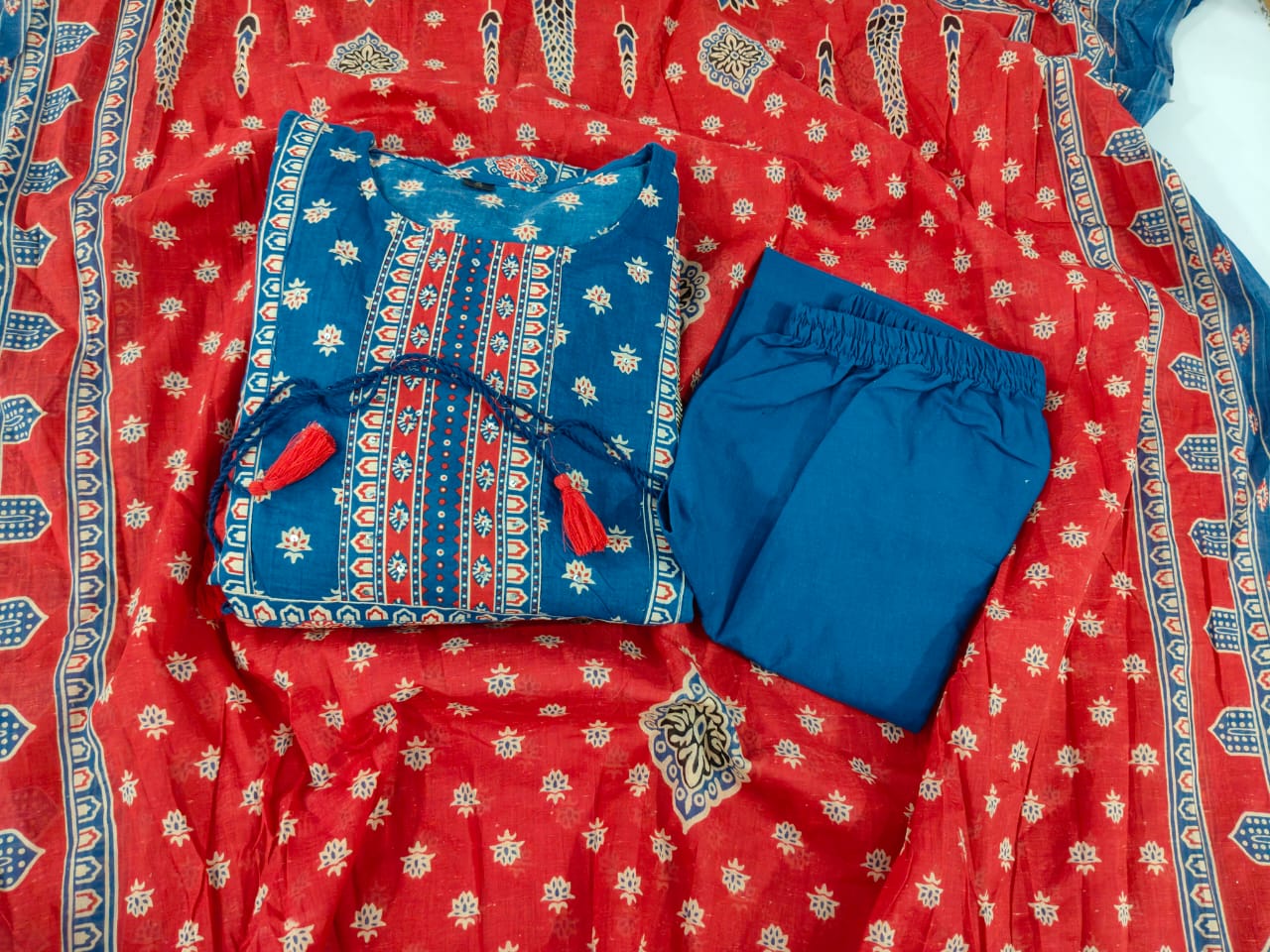 Perfectly Paired Mulmul  Dupatta Sets For Women