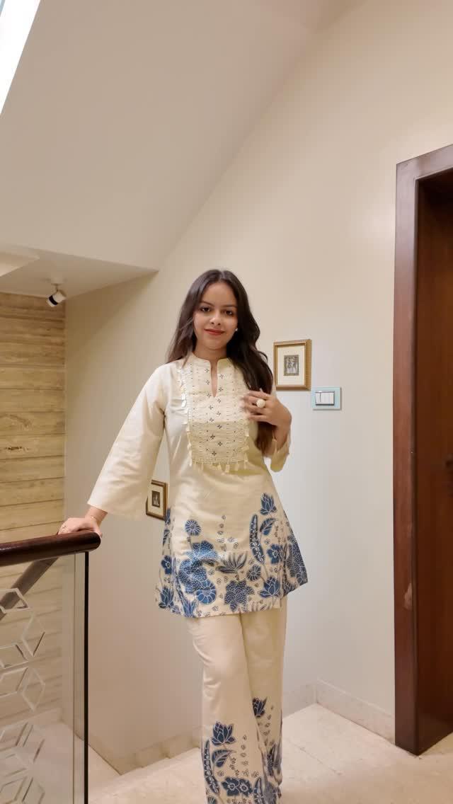 Tanvi Kurti Ivory & Blue Printed Kurti Set with Tassel Detail - Tanvi Kurti
