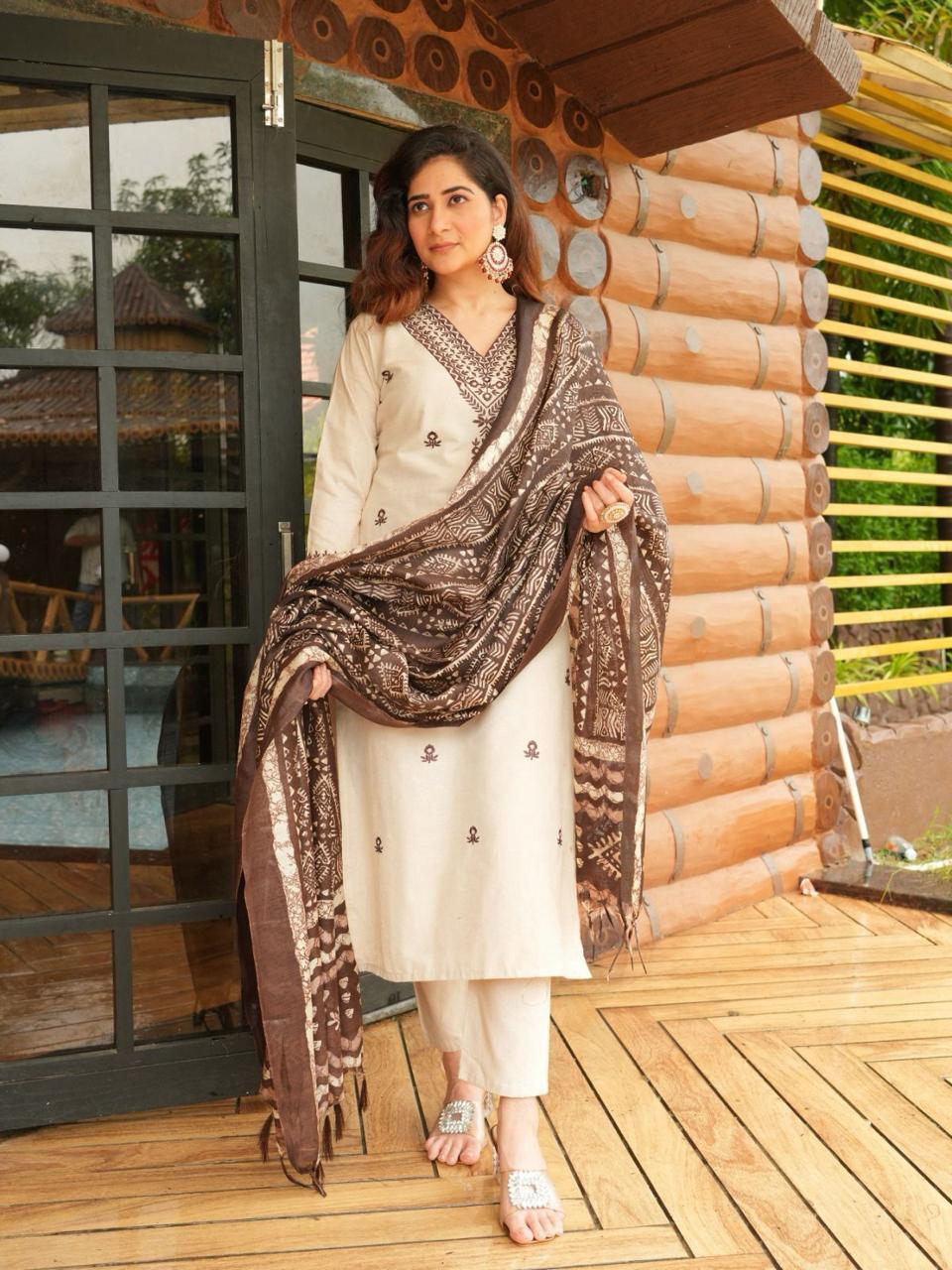 Tanvi Kurti Beige & Brown Ethnic Printed Dupatta Set - Tanvi Kurti