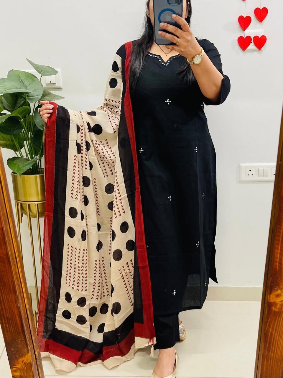 Tanvi Kurti Black Cotton Kurta Dupatta Set - Tanvi Kurti