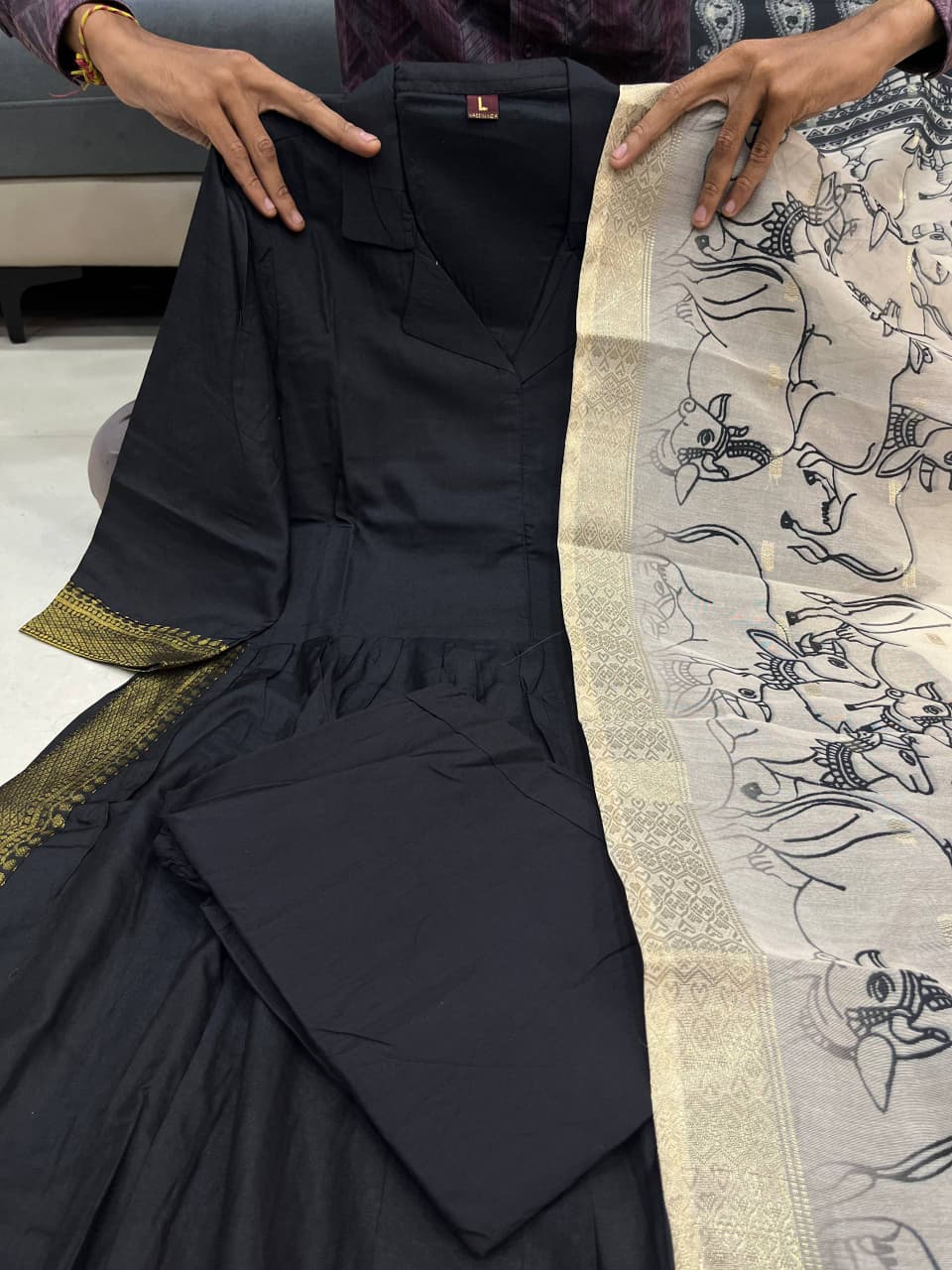 Tanvi Kurti Black Cotton Silk Saree with Kalamkari Print Pallu Dupatta Set - Tanvi Kurti