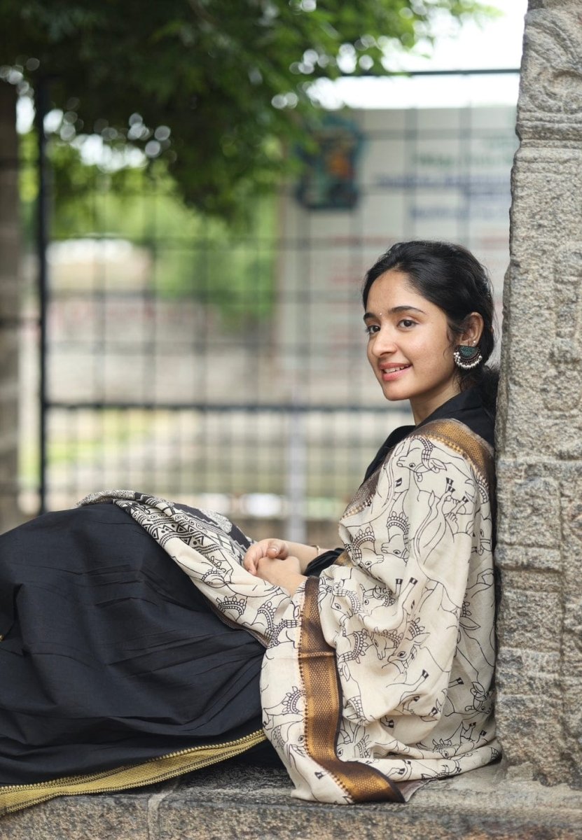 Tanvi Kurti Black Cotton Silk Saree with Kalamkari Print Pallu Dupatta Set - Tanvi Kurti